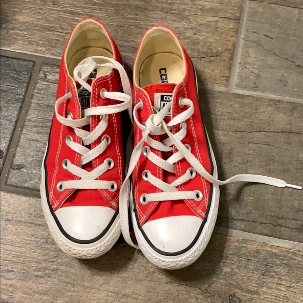 EUC red converse